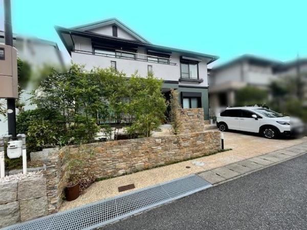 Well-Designed 5LDK House in Katsuragi - Photo 1