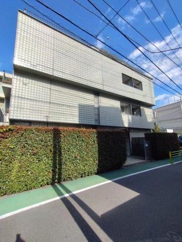 Charming 1DK Apartment in Aobadai, Meguro - Photo 1