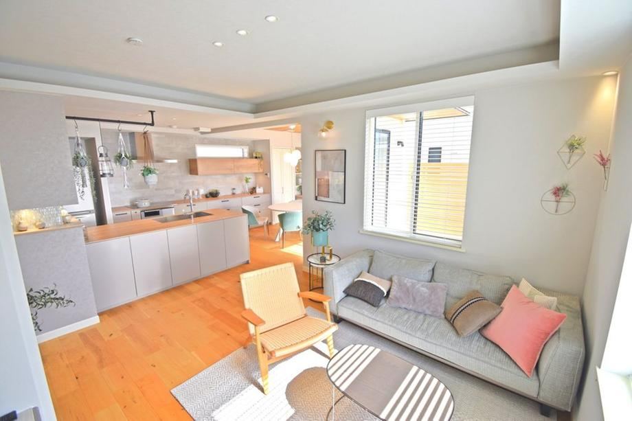 Stylish 4LDK Model House by Mitsui Home - Photo 1
