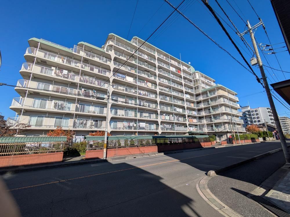 2LDK Apartment with Great Views in Warabi - Photo 1