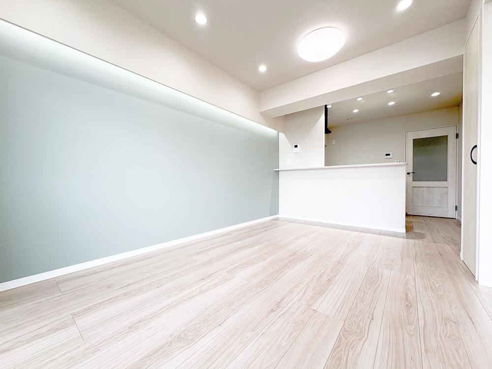 Newly Renovated 2LDK+S Apartment in Itabashi - Photo 1