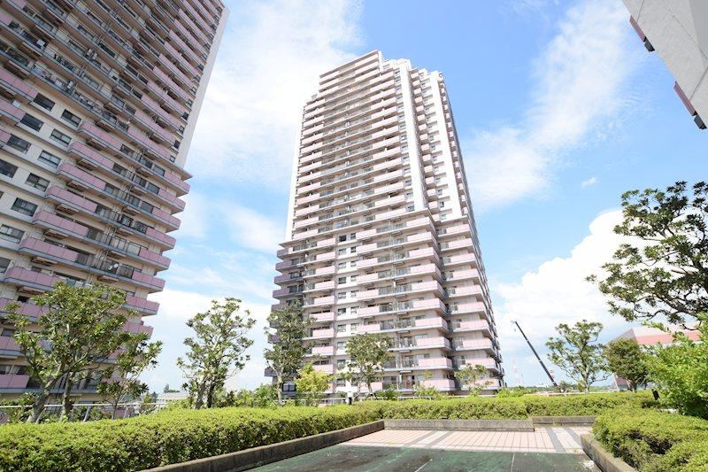 Spacious 4LDK Apartment in Sakura - Photo 1