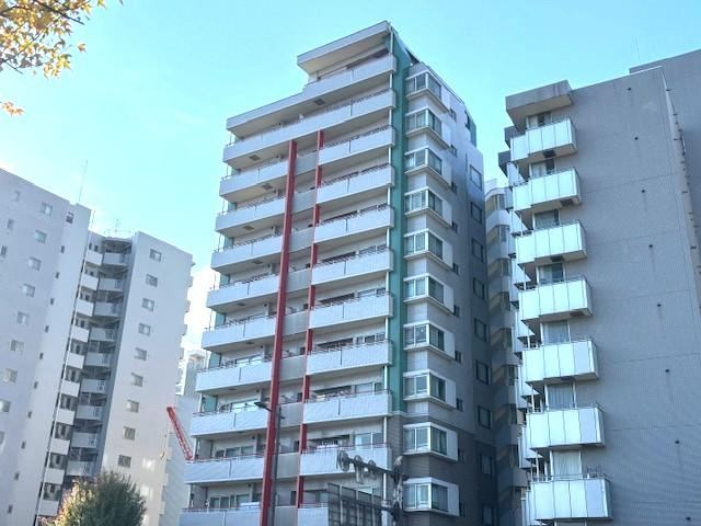 Bright 3LDK Apartment in Aoba-ku, Sendai - Photo 1