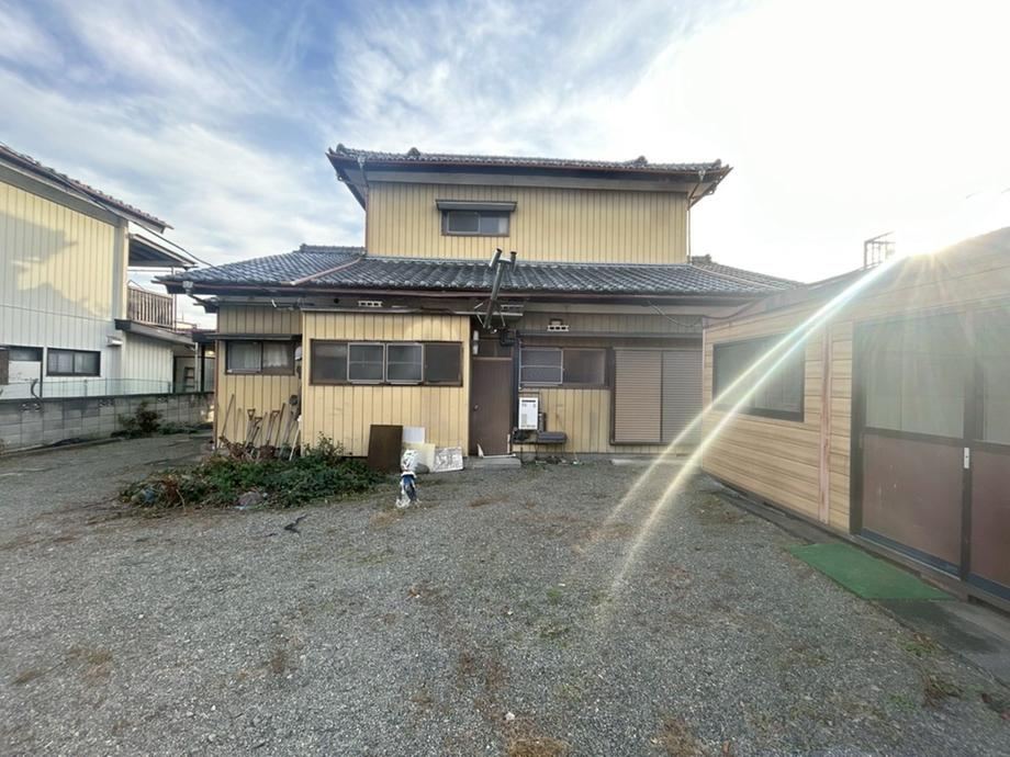 6DK house in Isesaki, Gunma - Photo 1