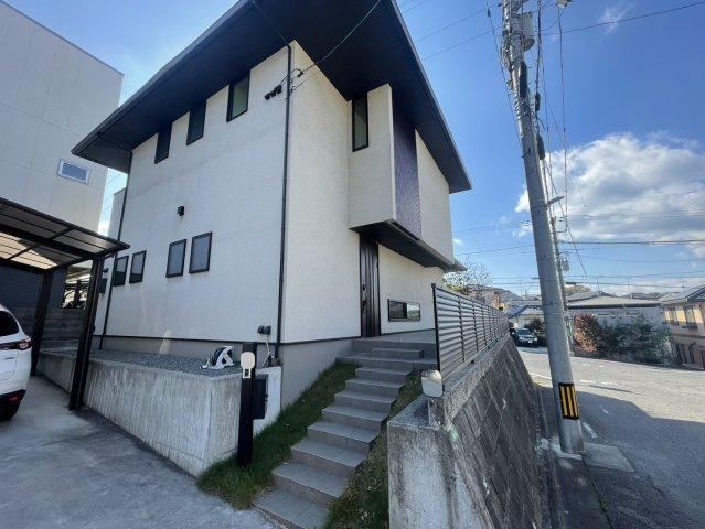 Stylish 4LDK Home with Scenic Views in Fukuyama - Photo 1