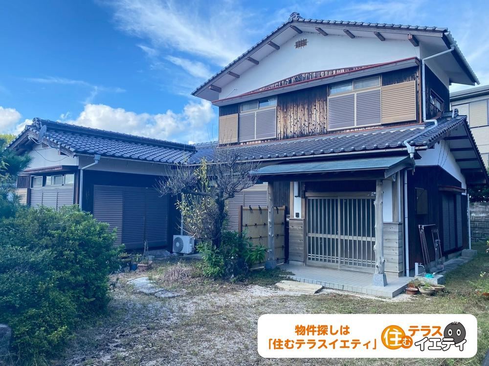 Spacious 5LDK House in Onu Mihori 2 - Photo 1