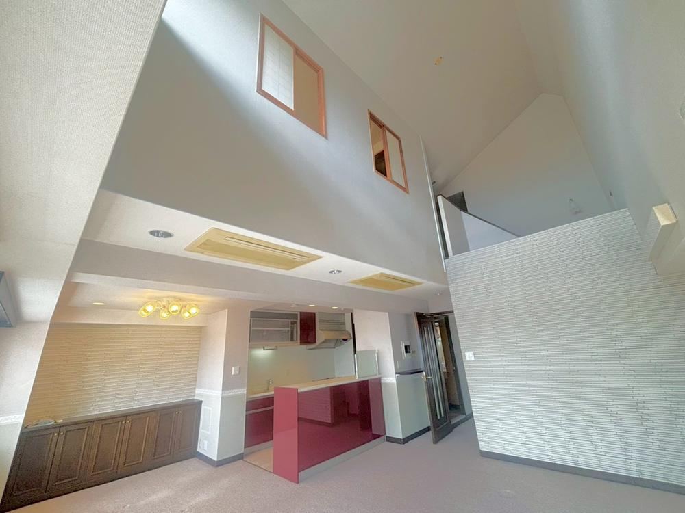4LDK apartment in Higashinada Ward, Kobe, Hyogo - Photo 1