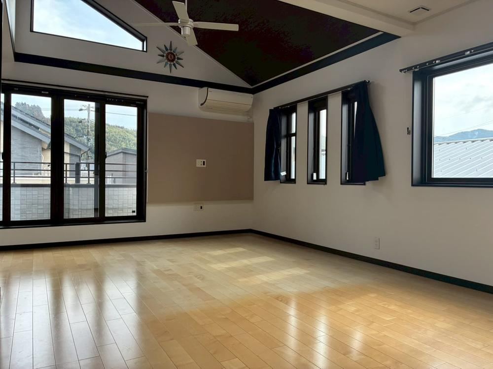 3LDK+S house in Aoi Ward, Shizuoka - Photo 1