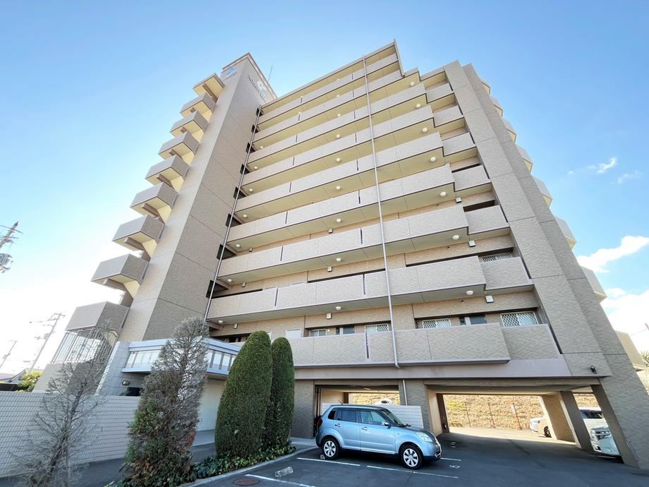 3LDK+S apartment in Takamatsu, Kagawa - Photo 1