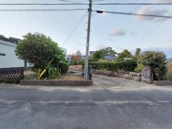 763 m² land in Karatsu, Saga - Photo 1