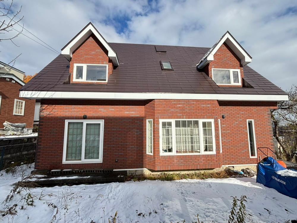4LDK Family Home with Mountain Views - Photo 1