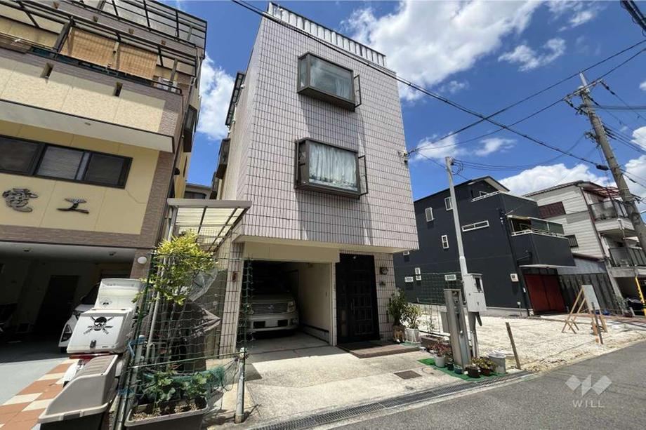 4LDK House with Great Location in Toyonaka - Photo 1