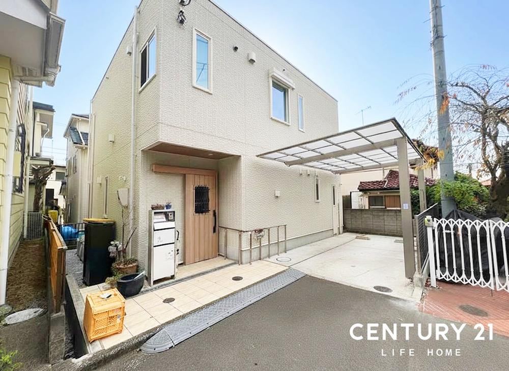 Sunny 3LLDDKK Home Near Station - Photo 1