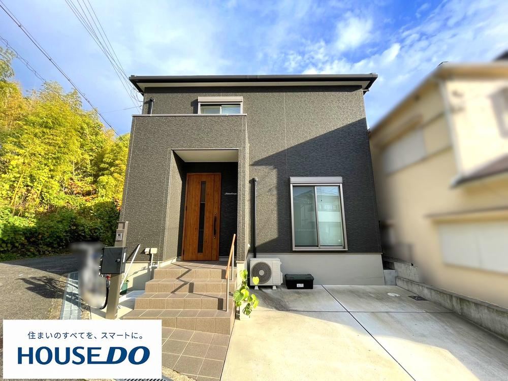 Modern 2LDK Detached House in Hirakata - Photo 1