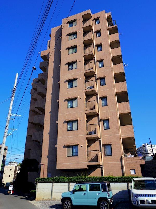 Sunny 4LDK Apartment in Tokiwa - Photo 1