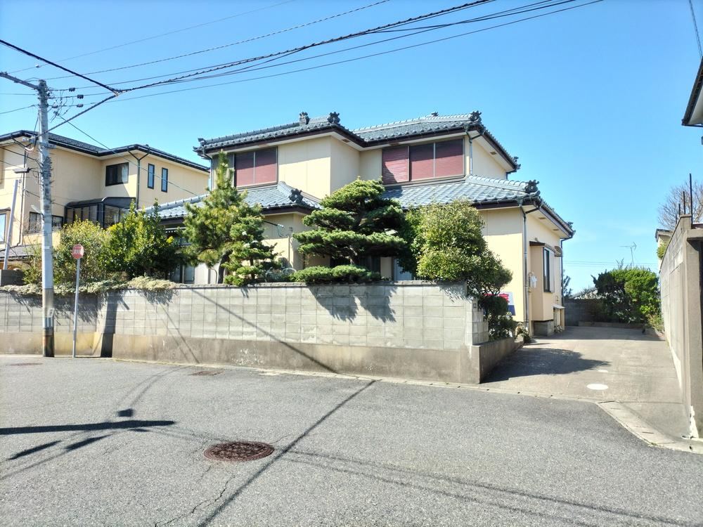 Spacious 6DK House with Scenic Views in Niigata City - Photo 1