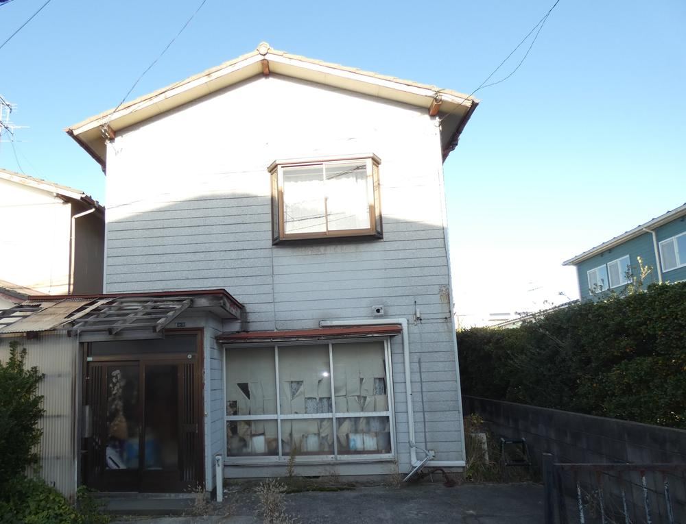 Affordable 4DK House Near Kobari Station - Photo 1
