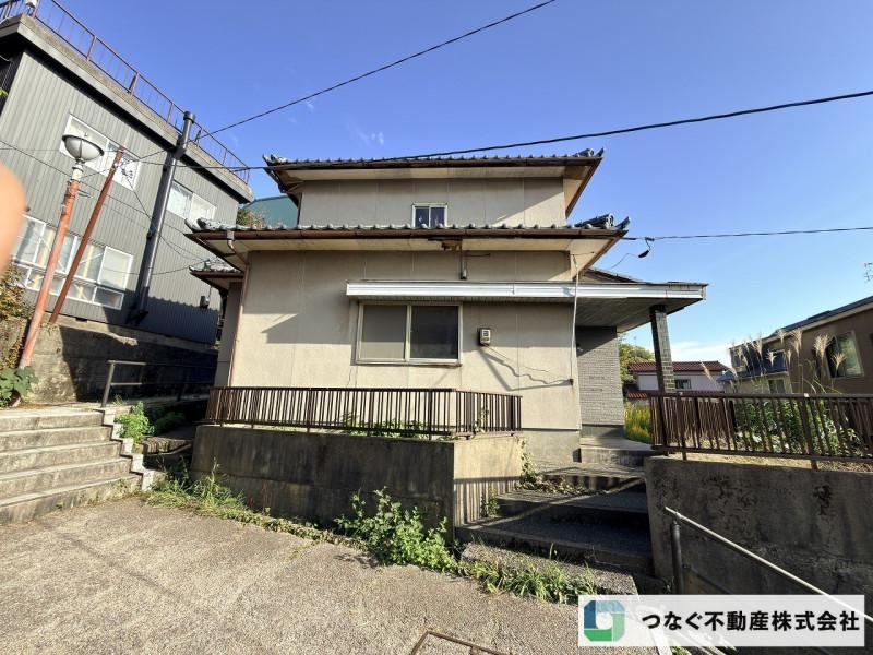 6LDK House in Kodatano with Great Amenities - Photo 1