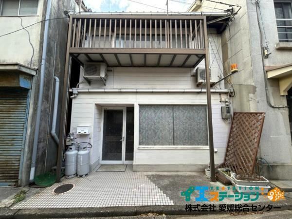 7K Mixed-Use House with Spacious Shop Area in Imabari - Photo 1