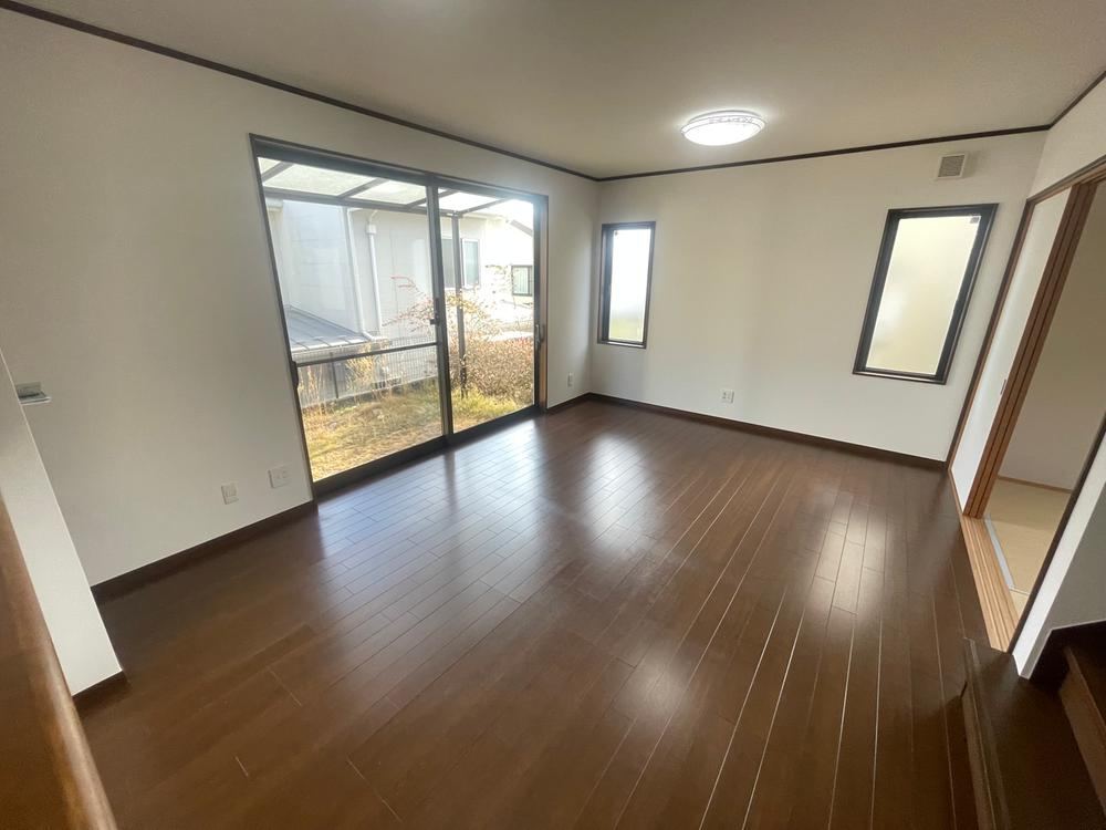 4LDK+S house in Asaminami Ward, Hiroshima - Photo 1