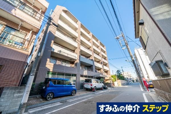 Top Floor 2LDK Apartment in Minami-Rokugo - Photo 1