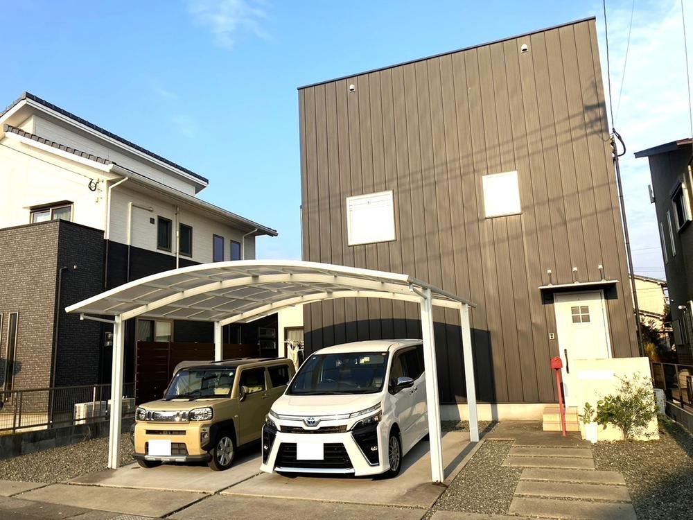 Modern 4LDK Home with Rooftop BBQ Space in Nishimochida - Photo 1