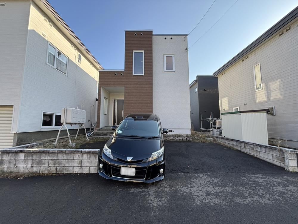 Stylish 3LDK Detached House in Teine - Photo 1