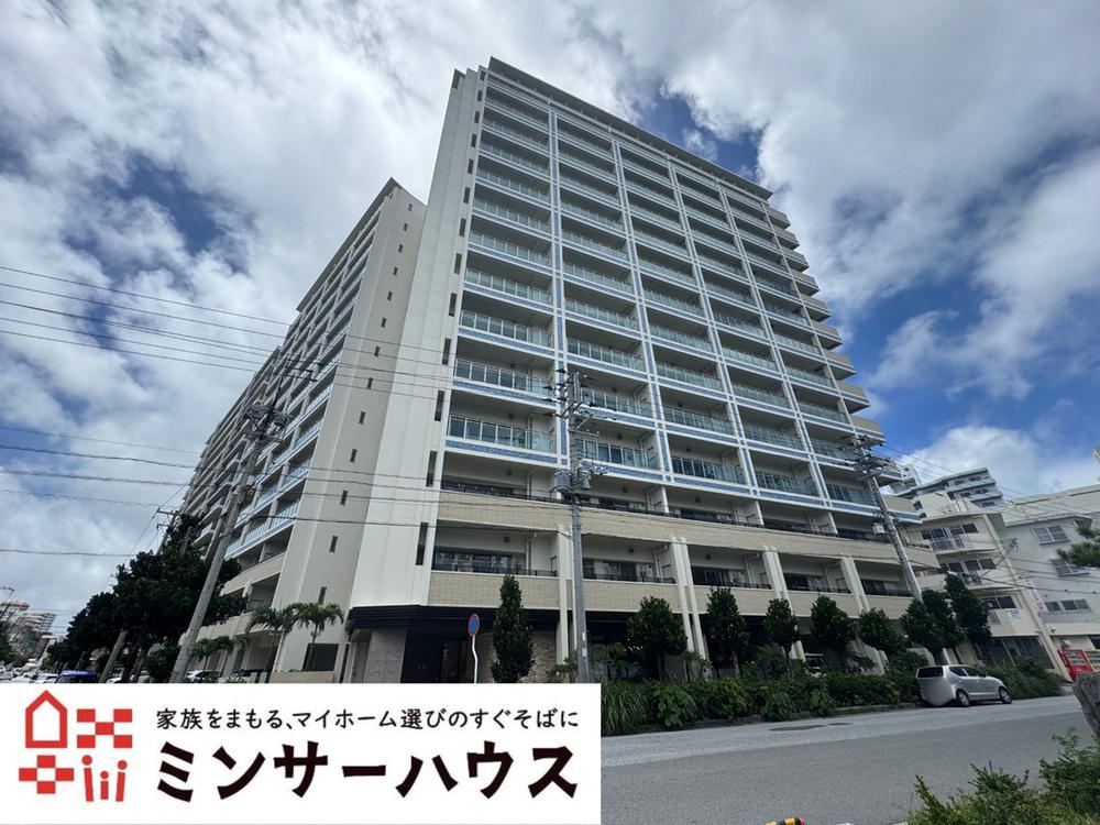 3LDK apartment in Naha, Okinawa - Photo 1