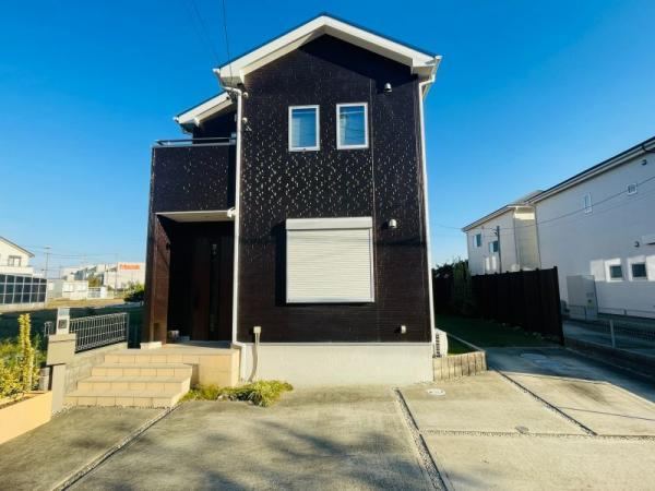 Modern 4LDK Home with Solar Power in Konan City - Photo 1