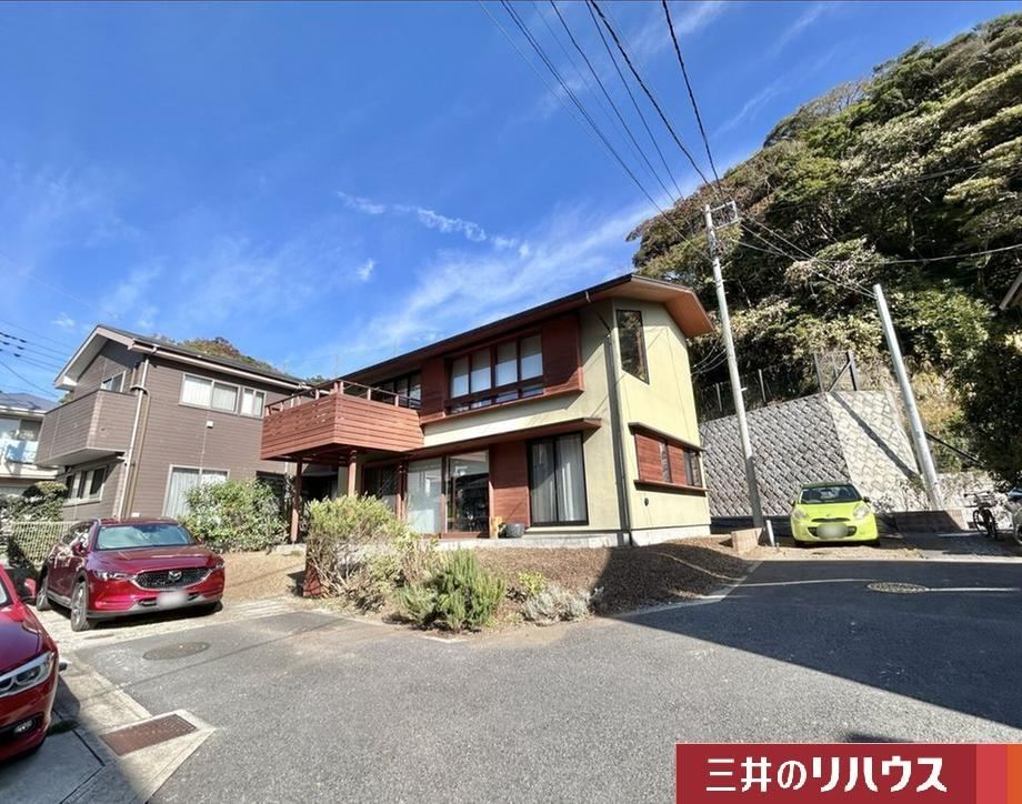 Modern 3LDK Home with Mountain Views in Sasamemachi - Photo 1