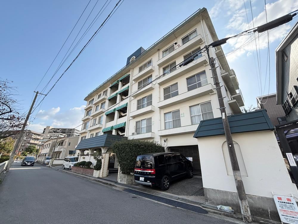 2LDK+S apartment in Sakai Ward, Sakai, Osaka - Photo 1