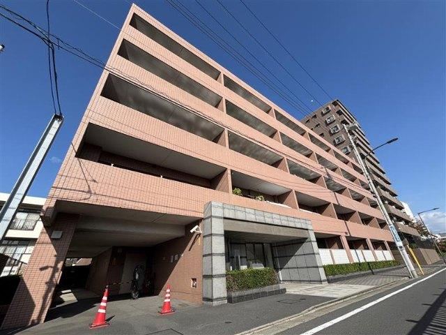3LDK apartment in Koto Ward, Tokyo - Photo 1