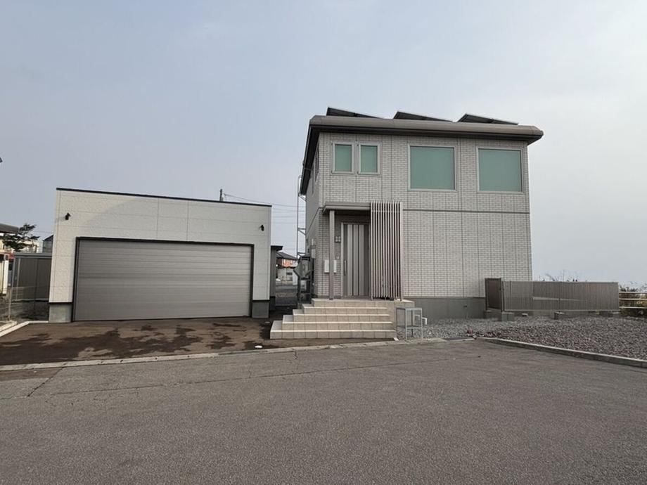 Ocean View 1LDK Detached House in Takamatsu-cho - Photo 1