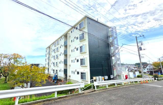 Renovated 4K Apartment in Atsugi - Photo 1