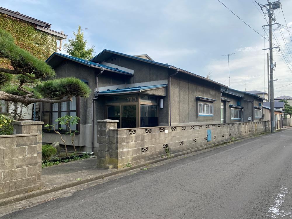 Well-Maintained Single-Story Home with Beautiful Garden in Noshiro - Photo 1