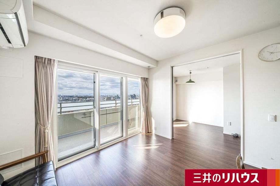 Modern 3LDK Apartment in Higashi-Oizumi - Photo 1