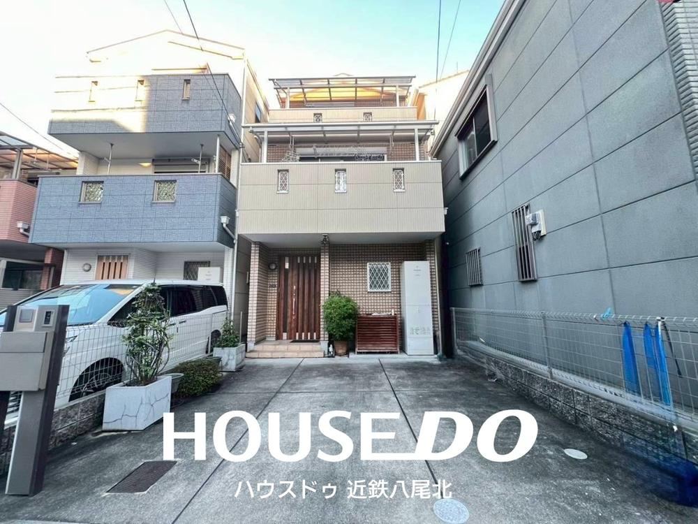 Charming 3LDK House with Parking in Higashi-Osaka - Photo 1