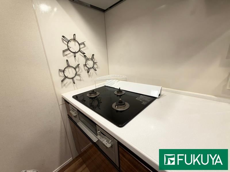 3LDK apartment in Toyonaka, Osaka - Photo 1