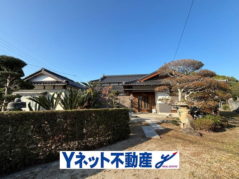 Spacious Traditional 7DK House in Hofu City - Photo 1