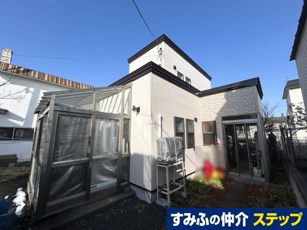 Cozy 2LDK Home in Sapporo's Shin-Kotoni - Photo 1
