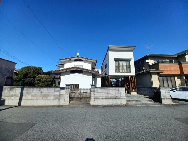 Spacious 7DK House with Sunroom in Yamagata City - Photo 1