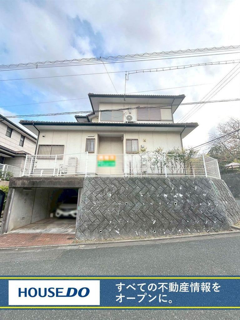 Spacious 4LDK House with Traditional Japanese Room - Photo 1
