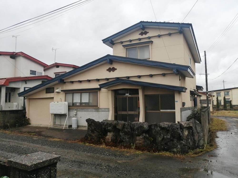 5LDK House Near Seiai Chuko Mae Station - Photo 1