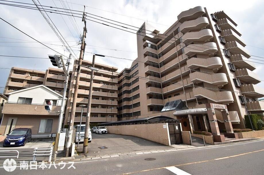 3LDK apartment in Kagoshima, Kagoshima - Photo 1