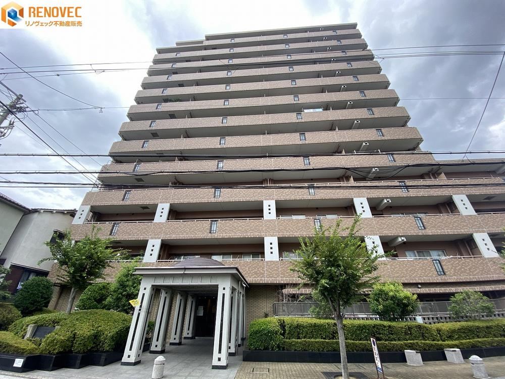 3LDK apartment in Nishi Ward, Sakai, Osaka - Photo 1