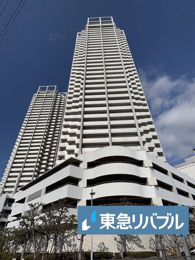 2LDK apartment in Izumiotsu, Osaka - Photo 1