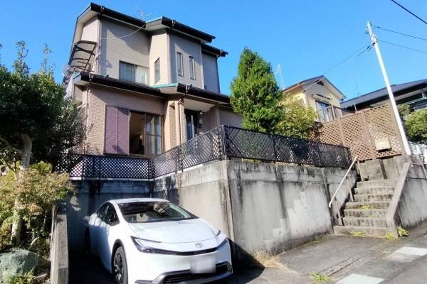 Bright 4LDK Home in Quiet Neighborhood - Photo 1