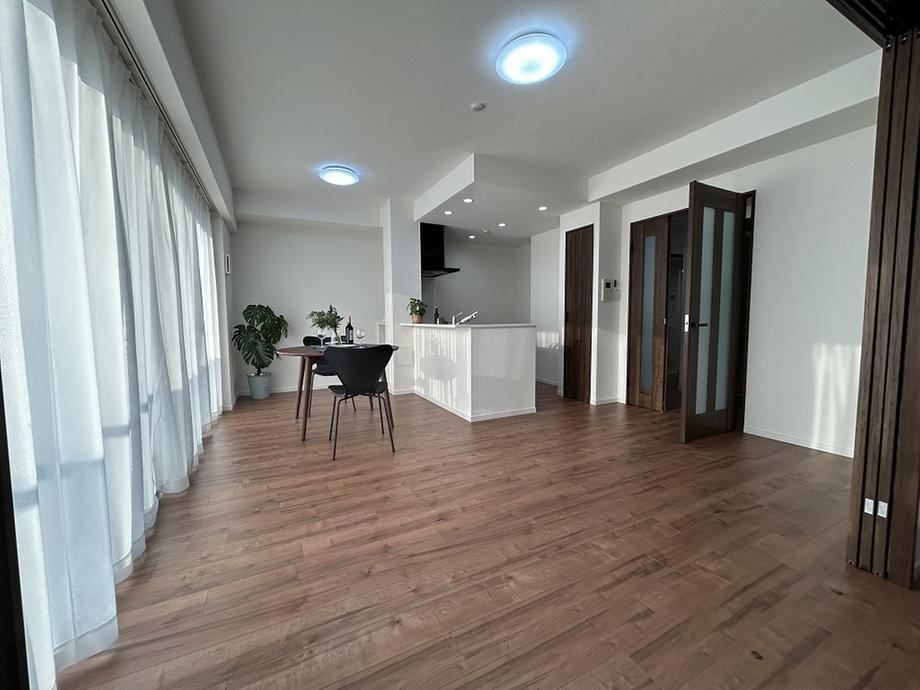 3LDK apartment in Joto Ward, Osaka - Photo 1