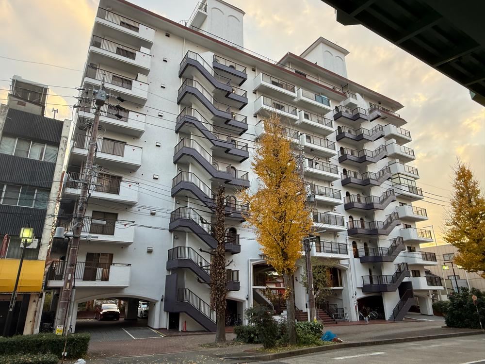 2DK apartment in Naka Ward, Nagoya, Aichi - Photo 1