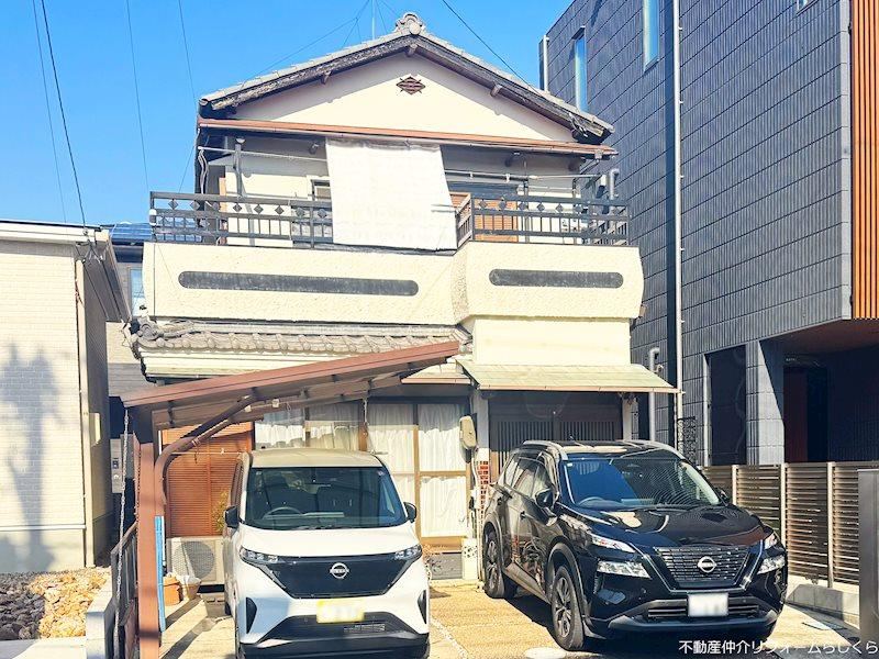 4DK House with Carport in Kasugai - Photo 1